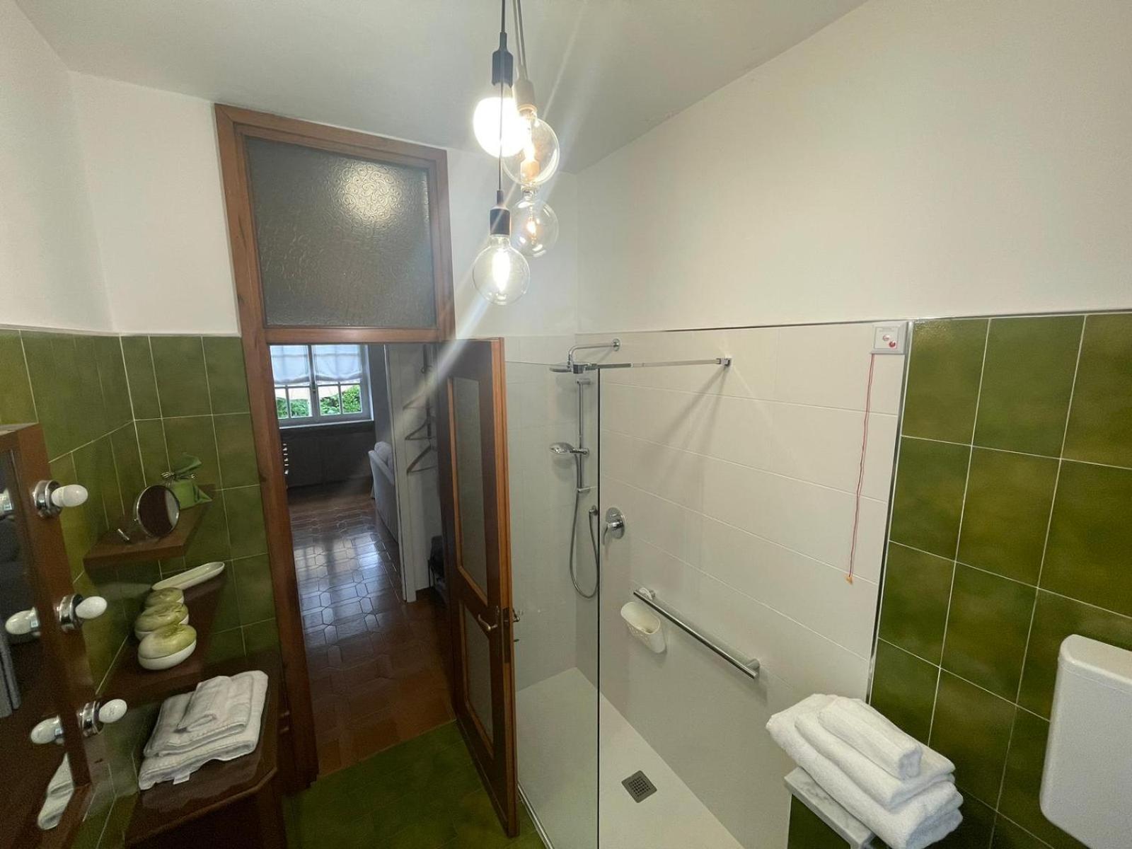 B&B Marilena Guanzate Ngoại thất bức ảnh